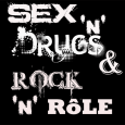 En aout 2011, Erwik publiait sur son blog (Carnet d&rsquo;un jeune rôliste) un article au titre évocateur qui attira beaucoup de commentaires…&nbsp;&raquo;Sexe et Jeu de Rôle&nbsp;&raquo; :
Sexe et Jeux de rôle
Un sondage et un peu de réflexion plus tard, nous revenons avec le recyclage d&rsquo;un ancien dossier du fanzine Virus… En janvier 1995, l&rsquo;association DreamMaker [...]
