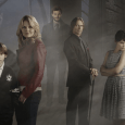 Ce samedi 19 janvier 2013 sur M6 seront diffusés les 3 derniers épisodes de la première saison de la série &laquo;&nbsp;Once Upon a Time&laquo;&nbsp;. Je regarderai avec plaisir et curiosité en me demandant comment les scénaristes vont pouvoir proposer une fin intéressante et comment une suite pourrait être possible.
Le pitch de l&rsquo;histoire :

Storybrooke, dans le [...]