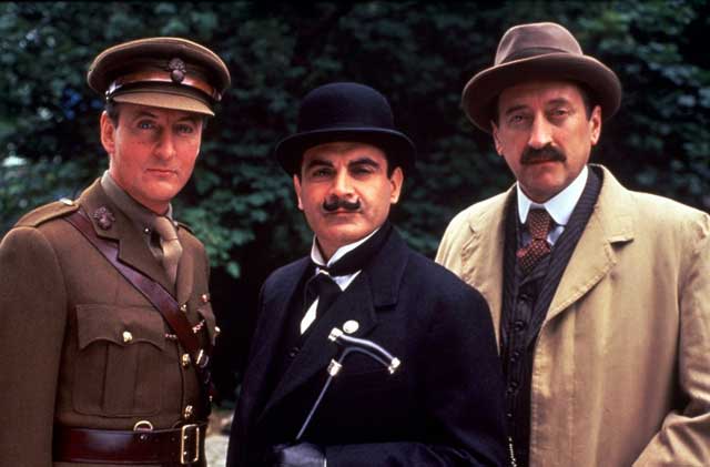 Le capitaine Hastings, Hercule Poirot et l'inspecteur Japp