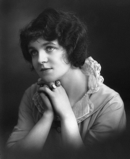 Muriel Martin-Harvey (1891-1988)