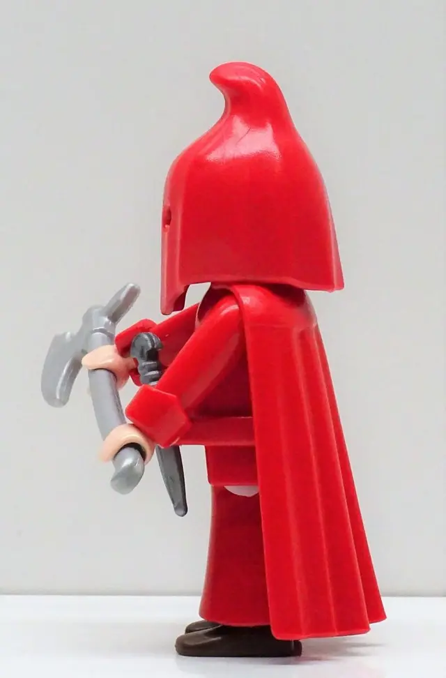 Nobody expects spanish inquisition… LEGO