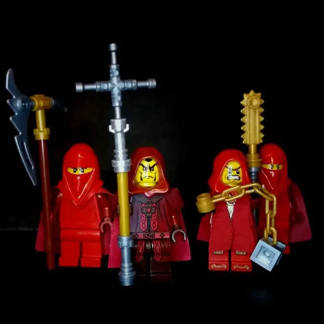 Nobody expects spanish inquisition… LEGO