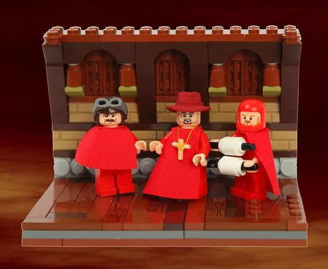 Nobody expects spanish inquisition… LEGO