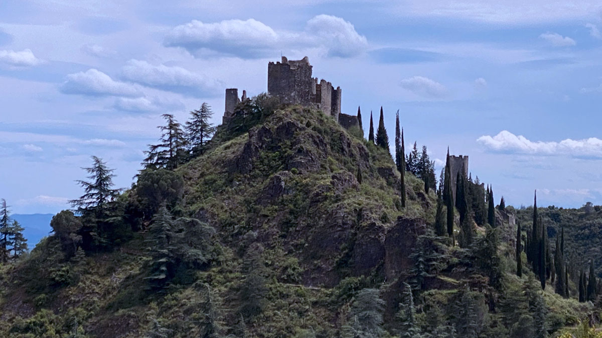 Découvrir l’inexploré Lieux oubliés délaissés intégrer dans campagnes